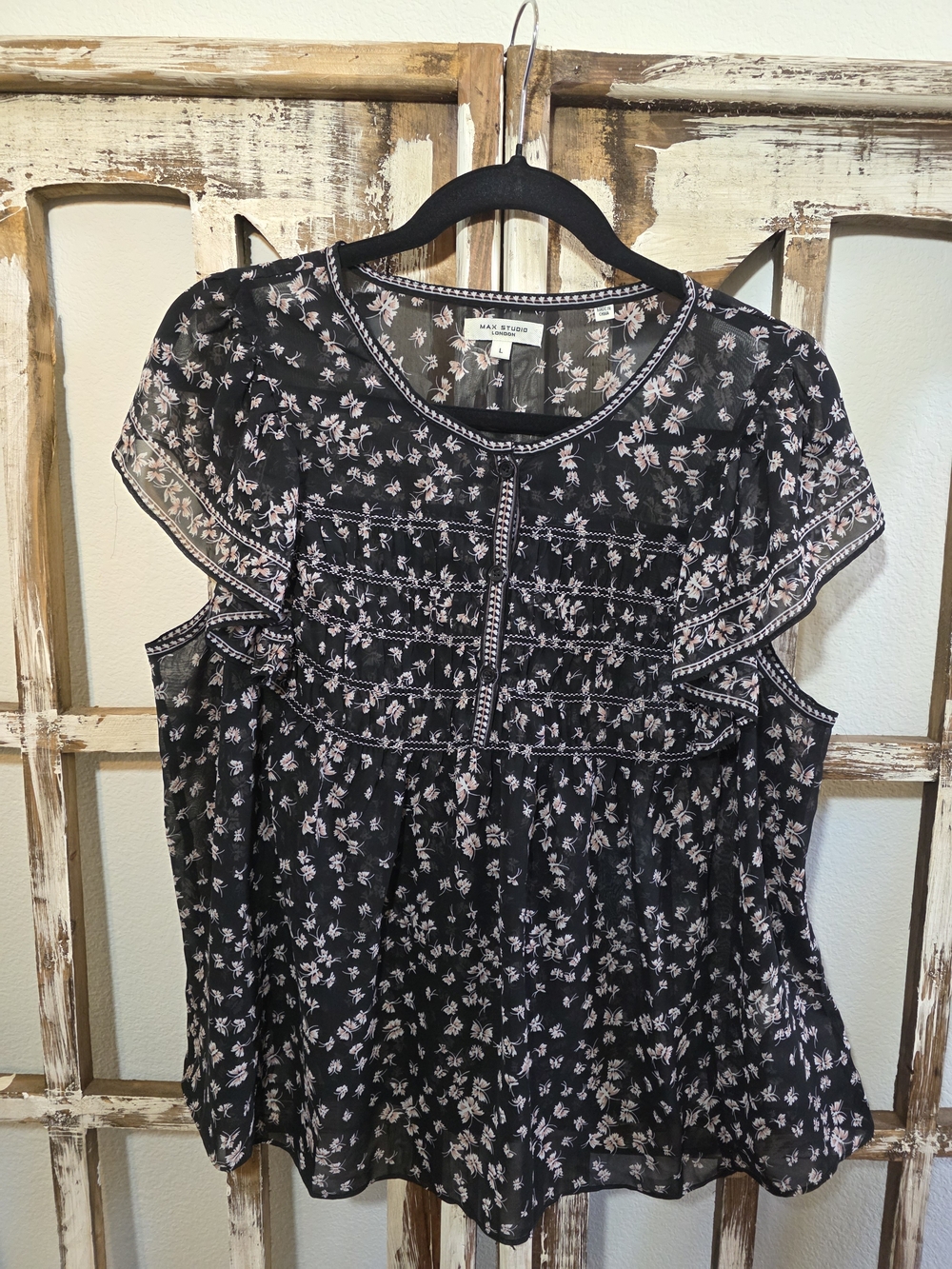 Max Studio London Black Floral Ruffle Blouse L
